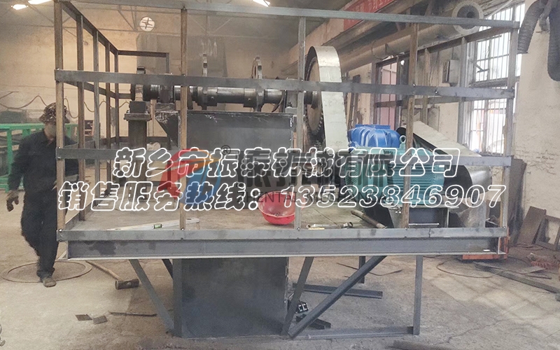 板鏈斗式提升機(jī)焊接套筒有什么作用呢